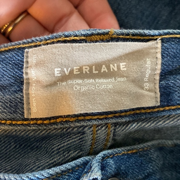 EVERLANE the super soft, relaxed jean - Picture 5 of 7